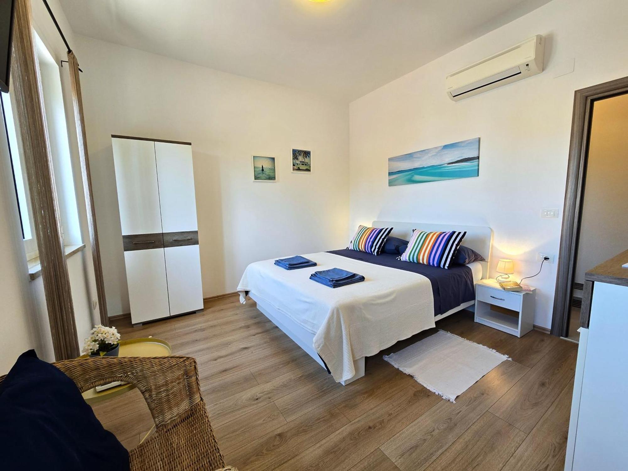 Apartments&Rooms Chiara Rovigno Esterno foto