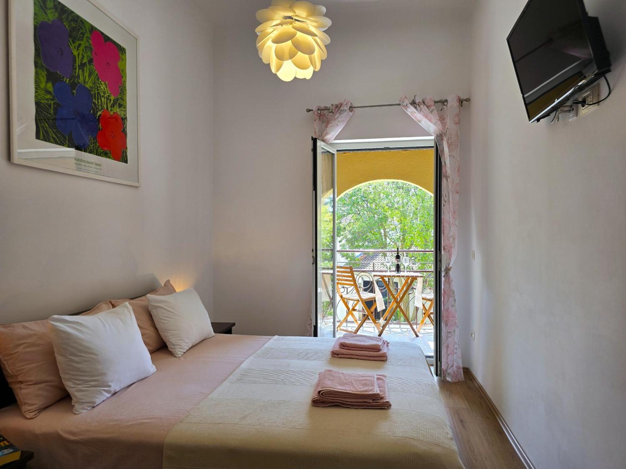 Apartments&Rooms Chiara Rovigno Esterno foto